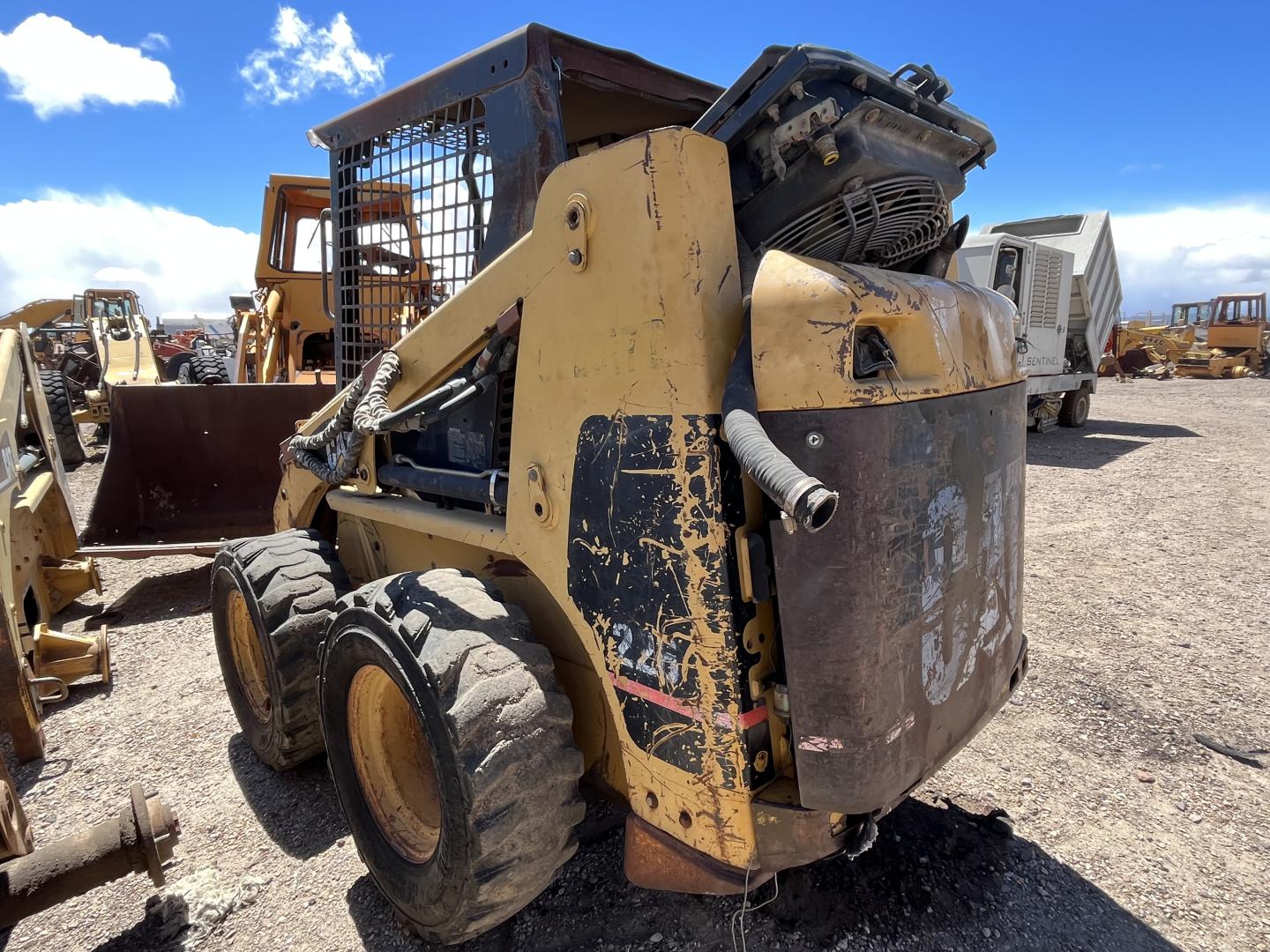 ./imagenes/INVOICE/2019/17617/MINICARGADOR CATERPILLAR 226 (3).JPG